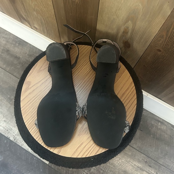 De Blossom Collection Strappy Heel - Picture 2 of 2